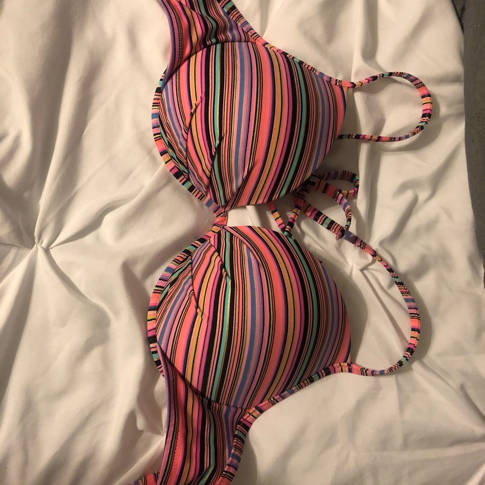 Victoria’s Secret Bikini Top- 34 DD